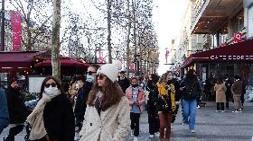 法國香榭大道2021年跨年前夕  人