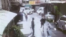 新北市寧男欠3萬元不還，慘遭債主蛋洗並擄走痛毆。（圖／翻攝畫面）