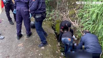 啃老碩士情侶凶狠弒父　丟山溝蓋帆布