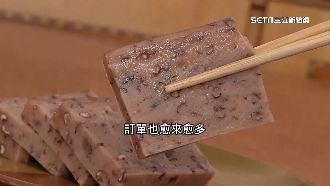 堅持手工！紅豆年糕花10小時才出爐
