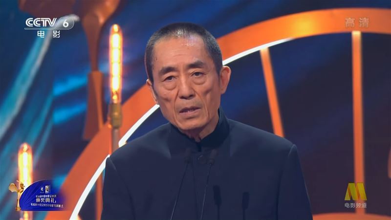 張藝謀爆靠藥維持說話　妻曝健康狀況