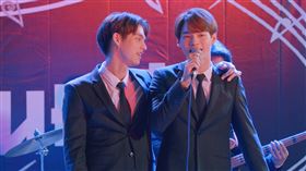 《2gether電影版：只因我們天生一對》Bright及Win。（圖／威視提供）
