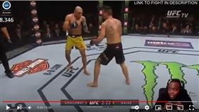 實況主遊走灰色地帶，轉播含有著作權的影片。（圖／翻攝自YT）