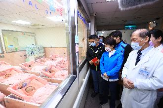 很會挑時間！台中元旦寶寶領2萬津貼