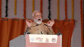 印度總理莫迪（Narendra Modi）對於神廟發生踩踏事件表示哀悼。（圖／美聯社／達志影像）
