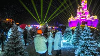 遊樂園跨年！他排4小時還在門口氣炸