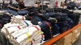 好市多「Champion」連帽上衣（圖／翻攝自COSTCO好市多消費經驗分享區臉書）