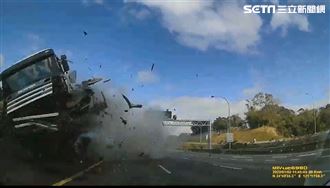 大貨車撞過來影像曝光！女駕駛嚇破膽