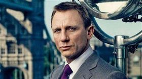 英國女王,伊莉莎白,卡蜜拉,丹尼爾克雷格,布萊爾