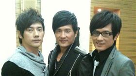  包偉銘包小柏包小松（圖／翻攝自包偉銘臉書）