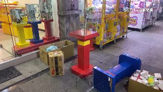 女子大鬧益民商圈！翻桌、踹門樣樣來