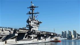 美軍航空母艦「林肯號」3日按既定行程從美國加州聖地牙哥出發，前往印度太平洋地區。（圖／翻攝自facebook.com/USNavy）
