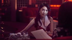 《華燈初上》第二部劇中條通酒家女人們鬥美又鬥智，如同宮鬥劇一樣精采。（圖／Netflix、百聿數碼提供）