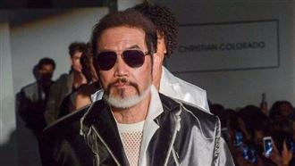 書摘／77歲阿伯靠這招登紐約伸展台