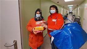 義美、小泡芙、立陶宛（圖／翻攝自立陶宛紅十字會臉書）