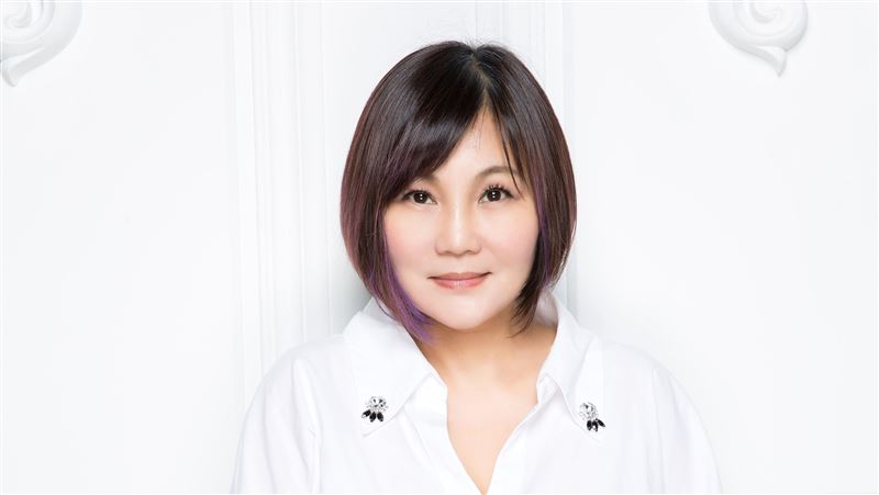 官靈芝近況曝　甩肉5公斤宣布喜訊