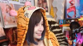 郭鬼鬼,跳跳虎,爆青筋,雪乳,中二(翻攝自 郭鬼鬼 IG)