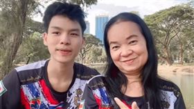 泰國／18歲少年戀上58歲大媽　瘋狂求愛追到手！網交1（圖／翻攝自ต่างวัย CH YouTube）