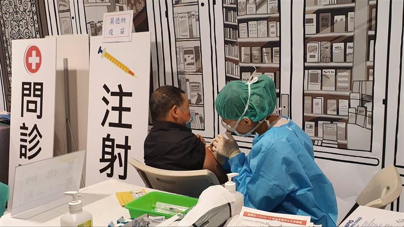第三劑怎選？前台大醫揭「首選疫苗」