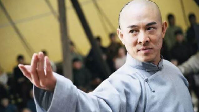 霍元甲找慈禧保鏢比武！踢兩腳沈默了