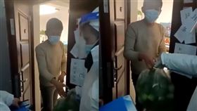 西安疫情封城　領物資要喊感謝政府（圖／翻攝自微博）