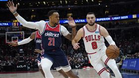 ▲拉文（Zach LaVine）切入爆扣。（圖／路透社／達志影像）