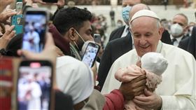 美國方濟各,教宗,Pope Francis,低生育率,人口寒冬