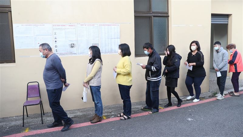 台中立委補選投票率　藍綠估投票率曝