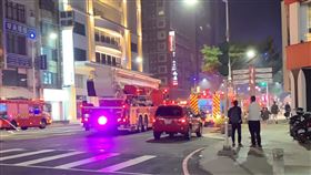 高雄鼎王七賢店01/09傳火警。（圖／民眾提供）