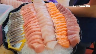墾丁超俗生魚片！1片5元擺滿超浮誇