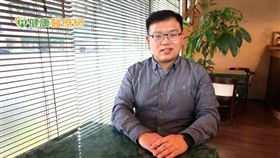 許皓為醫師指出，骨髓內釘搭配骨水泥治療，可加強骨髓內釘穩定度，能彌補髖部骨折合併骨鬆的患者骨折不癒合的問題，帶來更高的負重承載力、抗拔除力，也大大提升治療成功率。