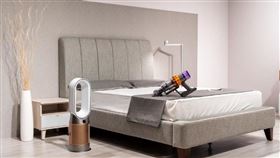 ▲Dyson Healthy Home打造真實居家場景，運用AR擴增實境技術，一窺居家潛藏污染源（圖／業者提供）