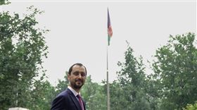 中國外交部今（11）日證實，阿富汗駐中國大使卡姆（Javid Ahmad Qaem）因為「個人原因」已經離開中國。（圖／翻攝自Javid Ahmad Qaem推特）