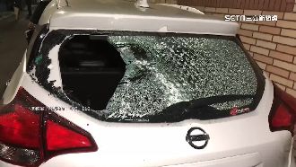 男不滿被提分手　持空氣槍砸路邊車輛