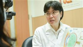 吳淑雅醫師分享護眼5祕訣，呼籲民眾歡慶佳節的同時，也須注意眼睛保健。（圖／台北慈院提供）