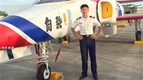 F-16V炸射訓練墜海 搜救尋獲多片飛機殘骸