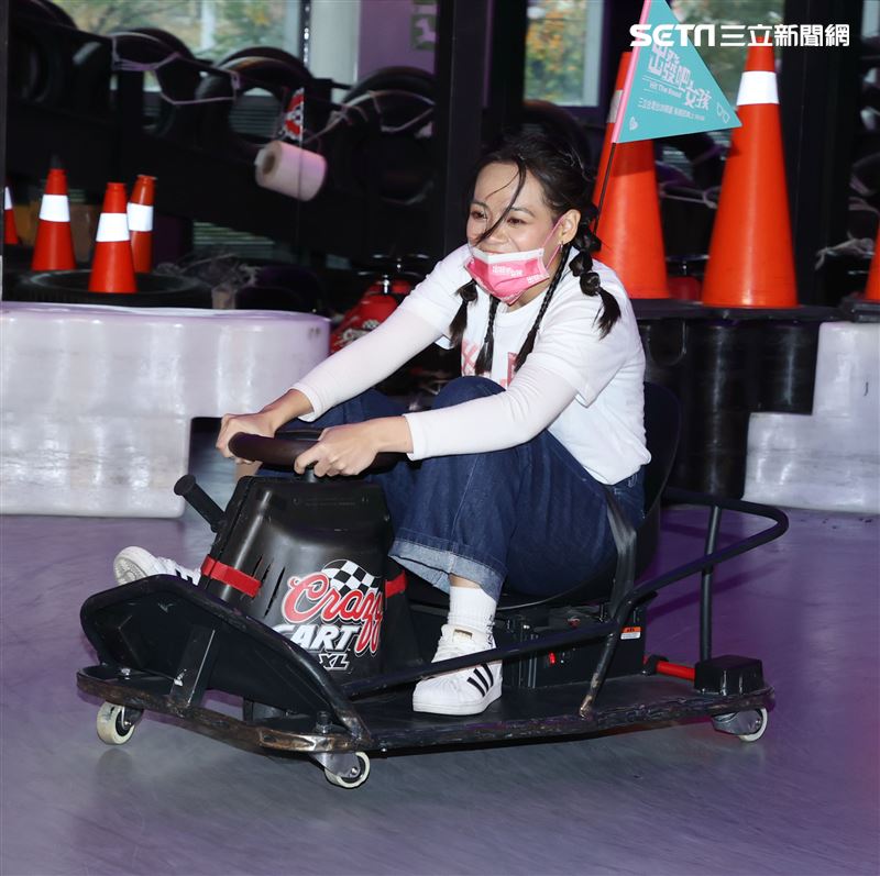 「出發吧女孩」主持人吱吱。（記者邱榮吉/攝影）