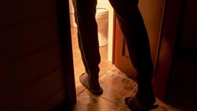 台灣40歲以上成人夜尿症盛行率達40%，且年齡越長盛行率越高。（圖／台灣尿失禁防治協會提供）