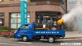 居服員疑因1動作　釀14人銀行群聚