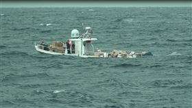 台南,客貨船,海巡,救援,船員,進水,失去動力