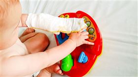 家暴，小嬰兒，女嬰，男嬰，虐嬰，虐童，圖／MotionElements／達志影像