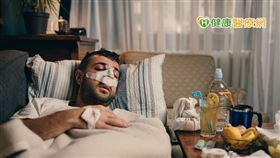 慢性鼻竇炎合併鼻息肉是一個慢性病，需要長期追蹤與控制，目前觀察新型生物製劑對於第二型發炎患者的治療效果很不錯