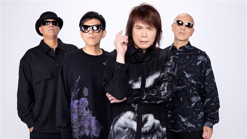 恭喜！伍佰曝喜訊　歡度30週年