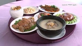 功夫菜砂鍋火爪雞湯　年菜預訂破百組