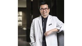 禾馨診所,特權疫苗,蘇怡寧,遺棄,家產,父親