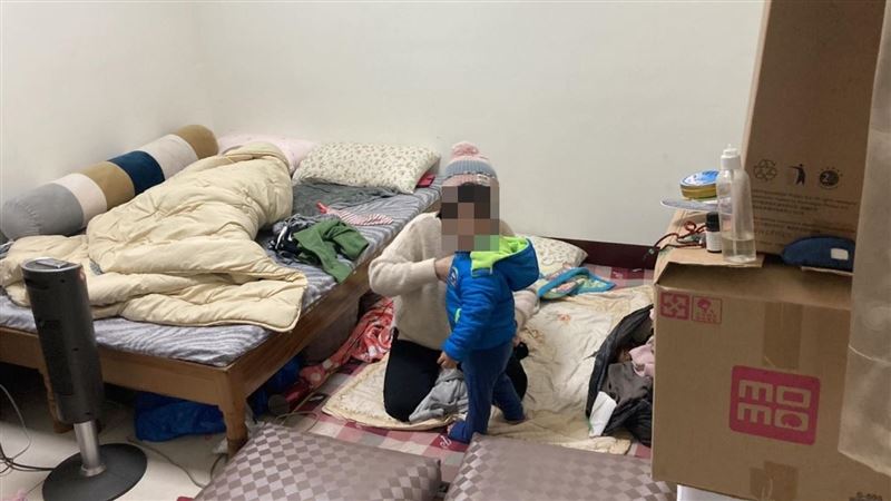 通緝母誕下男嬰成黑戶　不捨與兒分離