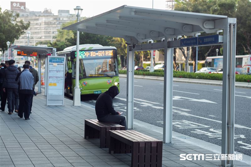 進台積電很難,不出軌也是嗎?公車狠酸