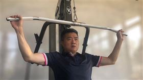 顏寬恒，落選後在臉書PO重訓照片曝近況，減肥是男人一生的志業 （圖／翻攝自顏寬恒臉書）