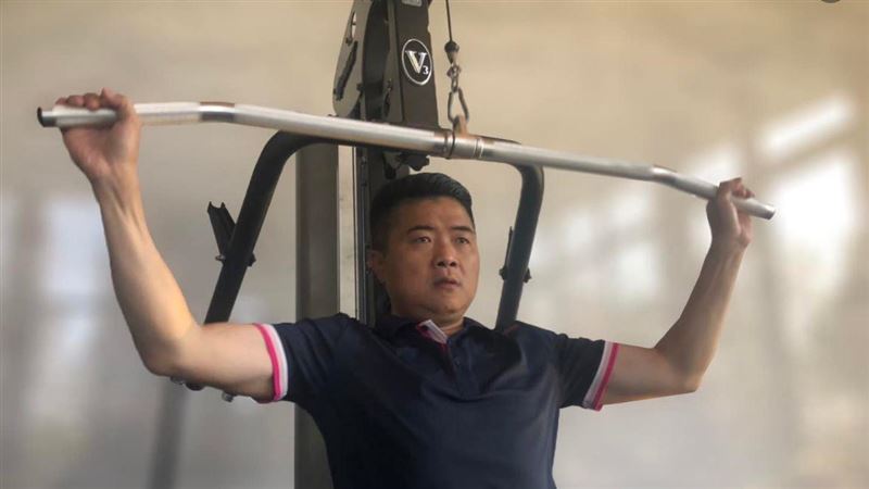 落選後忙啥？顏寬恒PO健身照曝近況