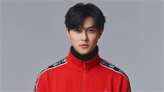 足球守門失誤慘輸　王子道歉揭內幕